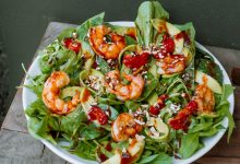 Photo of Салат с авокадо и креветками